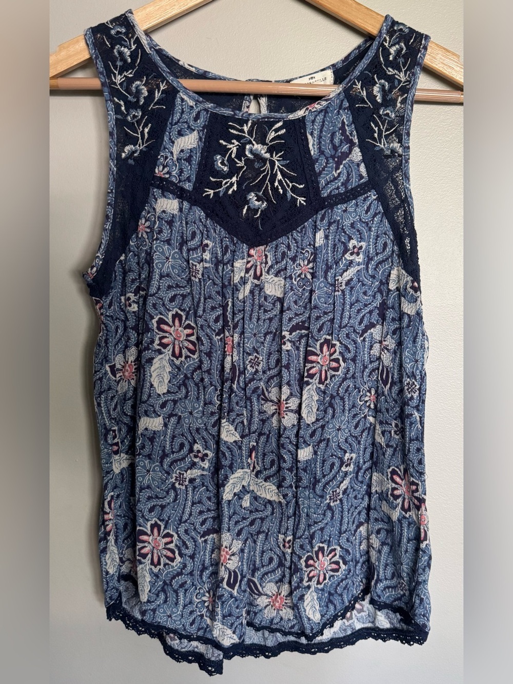 Mason & Belle Boho Floral Paisley Lace Tank Top Blue Sleeveless Size Small
